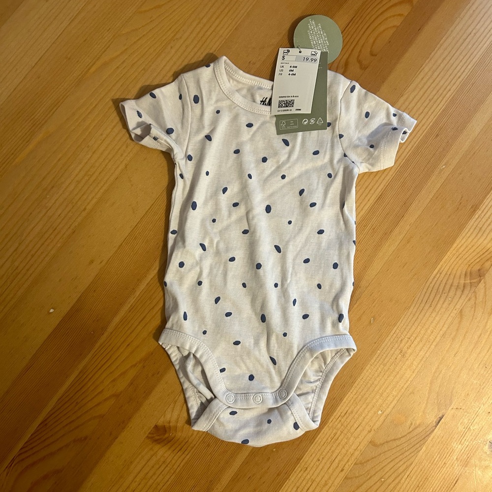 Blue and white baby onesie 4-6 months